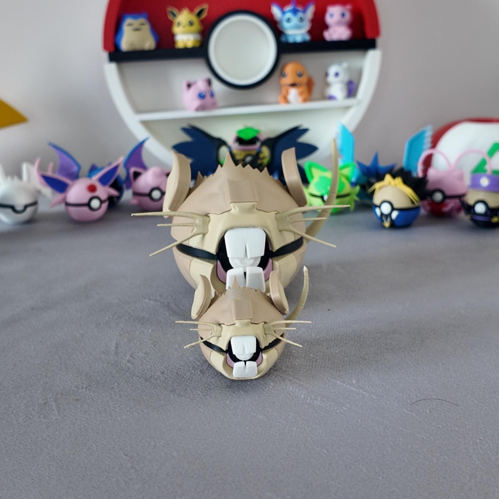 Raticate Pokeball #0020 – 3D Printed Pokémon Collectible – Gamer Desk Decor Gift